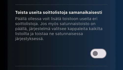 Toista useita soittolistoja samanaikaisesti -kytkin Feelmentin sovelluksen asetuksissa.